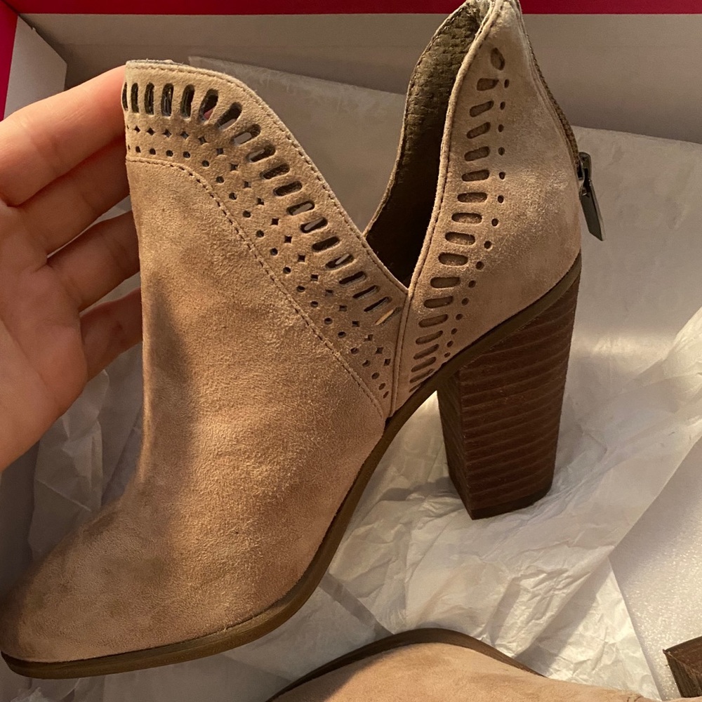Vince Camuto